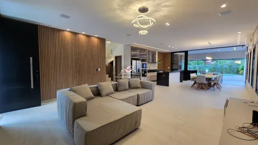 Casa de Condomínio com 4 Quartos à venda, 299m² no Mar Verde, Caraguatatuba