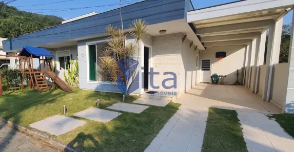 Casa de Condomínio com 4 Quartos para alugar, 224m² no Ponta das Canas, Florianópolis