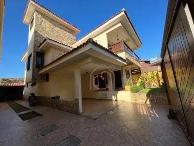 Casa com 4 Quartos à venda, 362m² no Riviera Fluminense, Macaé