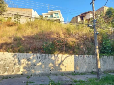 Lote/Terreno à venda, 392m² no Comiteco, Belo Horizonte