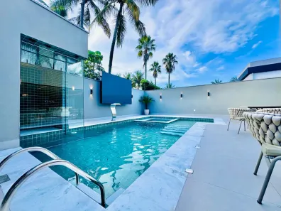 Casa de Condomínio com 6 Quartos à venda, 450m² no Jardim Acapulco, Guarujá