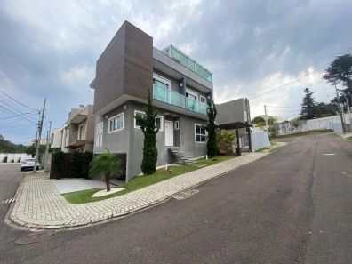 Sobrado com 3 Quartos à venda, 218m² no Pinheirinho, Curitiba