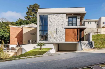 Casa de Condomínio com 4 Quartos à venda, 330m² no São Braz, Curitiba