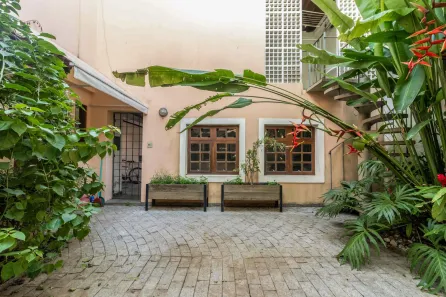 Casa com 3 Quartos para venda ou aluguel, 270m² no Jardim Paulistano, São Paulo