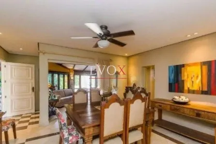 Casa com 4 Quartos à venda, 250m² no Petrópolis, Porto Alegre