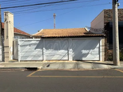 Casa com 3 Quartos à venda, 184m² no Centro, Araraquara