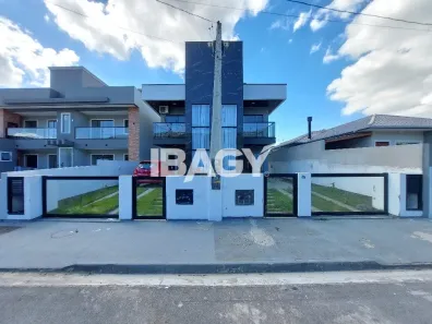 Casa com 2 Quartos para alugar, 164m² no Forquilhas, São José