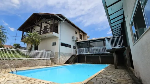Casa com 3 Quartos à venda, 309m² no Água Verde, Blumenau