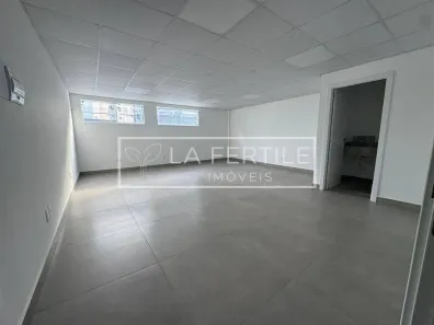 Sala Comercial para alugar, 183m² no Centro, Itajaí