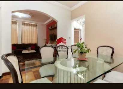 Sobrado com 3 Quartos à venda, 173m² no Centro, Curitiba