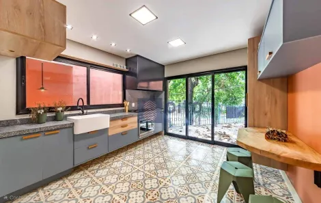 Casa com 3 Quartos à venda, 189m² no Vila Madalena, São Paulo