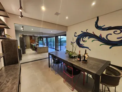 Casa de Condomínio com 2 Quartos à venda, 180m² no Chácara Vale do Rio Cotia, Carapicuíba