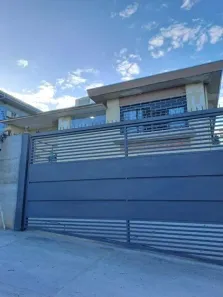 Casa com 4 Quartos à venda, 320m² no Três Figueiras, Porto Alegre