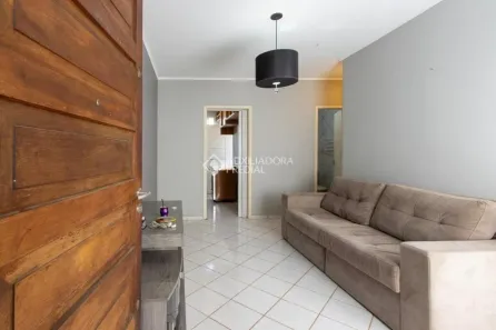 Apartamento com 2 Quartos para alugar, 55m² no Camaquã, Porto Alegre