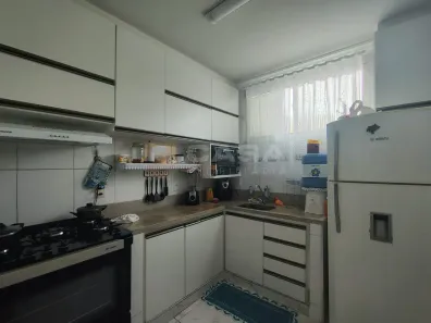 Apartamento com 3 Quartos à venda, 80m² no Castelândia, Serra