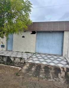 Casa com 2 Quartos à venda, 75m² no Centro, Feira de Santana