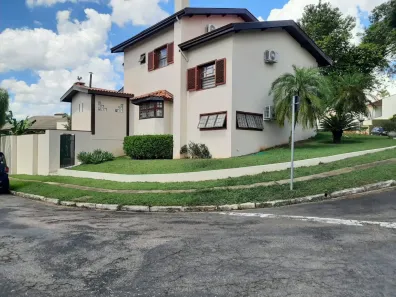 Sobrado com 3 Quartos à venda, 311m² no Portal do Paraíso I, Jundiaí