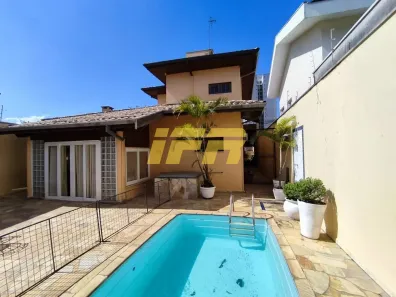 Sobrado com 4 Quartos à venda, 300m² no Parque Residencial Bom Conselho, Taubaté