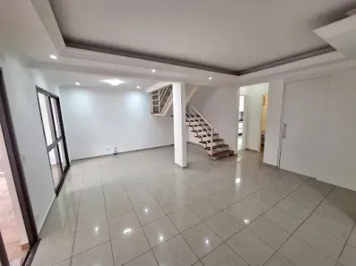 Casa de Condomínio com 2 Quartos para alugar, 165m² no Tamboré, Santana de Parnaíba