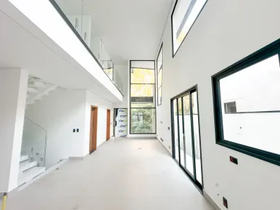 Casa de Condomínio com 3 Quartos à venda, 250m² no Parque Residencial Itapeti, Mogi das Cruzes