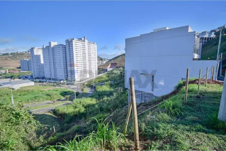 Lote/Terreno à venda, 355m² no Santos Dumont, Juiz de Fora