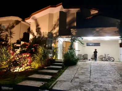Casa de Condomínio com 3 Quartos à venda, 270m² no Loteamento Villa Branca, Jacareí