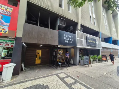 Ponto Comercial para alugar, 50m² no Leme, Rio de Janeiro