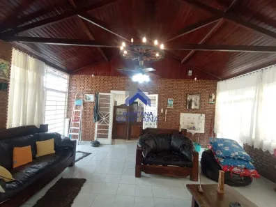 Fazenda/Sítio com 4 Quartos à venda, 310m² no Jardim de Alah, Taubaté
