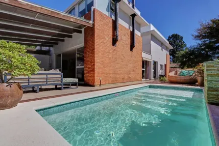 Sobrado com 3 Quartos à venda, 220m² no Lomba do Pinheiro, Porto Alegre