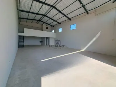 Galpão/Depósito/Armazém para alugar, 220m² no Nossa Senhora Aparecida I, Saltinho