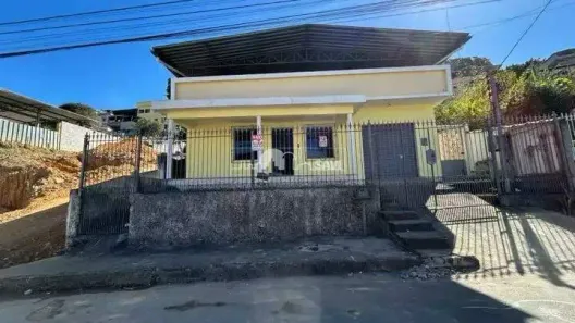 Casa com 2 Quartos para alugar, 99m² no Jardim Esperança, Juiz de Fora