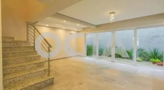 Casa com 3 Quartos para alugar, 176m² no São Geraldo, Porto Alegre