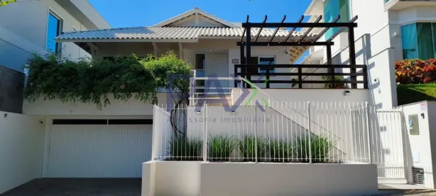 Casa com 3 Quartos à venda, 157m² no Pedra Branca, Palhoça