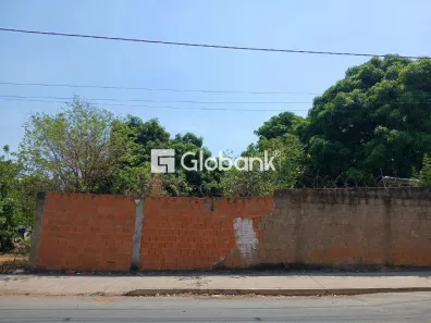 Lote/Terreno para alugar, 250m² no Alterosas, Montes Claros