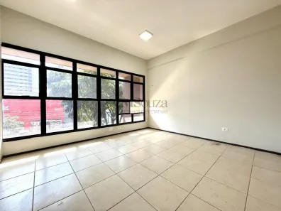 Sala Comercial para venda ou aluguel, 213m² no Vitória, Londrina