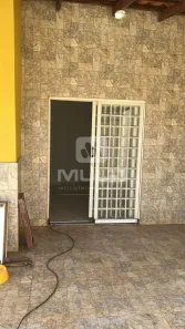Casa com 2 Quartos à venda, 82m² no Jardim Canaã, Uberlândia