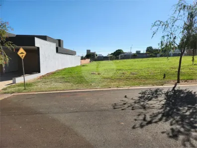 Lote/Terreno à venda, 306m² no Residencial Volpi, Araraquara