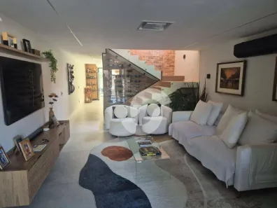 Casa com 4 Quartos à venda, 196m² no Piratininga, Niterói