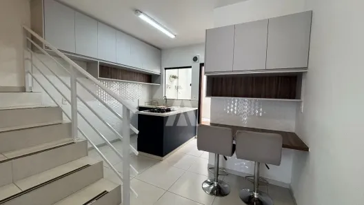 Sobrado com 2 Quartos à venda, 65m² no Costa e Silva, Joinville