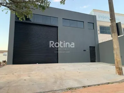 Galpão/Depósito/Armazém para alugar, 450m² no Alto Umuarama, Uberlândia