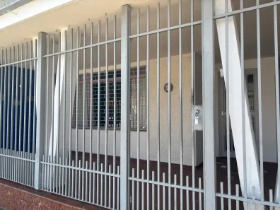 Casa com 2 Quartos para alugar, 100m² no Centro, Araras