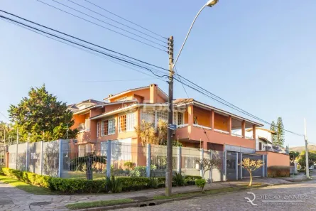 Casa com 4 Quartos à venda, 335m² no Espírito Santo, Porto Alegre