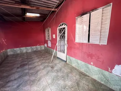 Casa com 2 Quartos à venda, 150m² no Santa Maria, Brasília