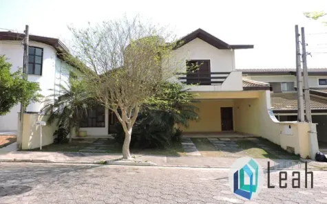 Casa de Condomínio com 3 Quartos para alugar, 270m² no Jardim Maria Cândida, Caçapava
