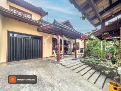 Casa com 3 Quartos à venda, 168m² no Dom Bosco, Itajaí