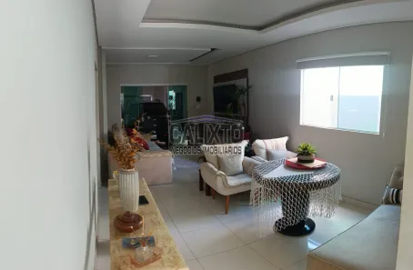 Casa com 3 Quartos à venda, 174m² no Pacaembu, Uberlândia