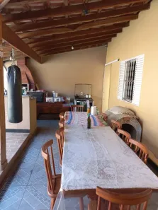 Sobrado com 3 Quartos à venda, 250m² no Jardim Zeni, Jaguariúna