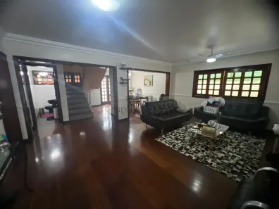 Sobrado com 4 Quartos à venda, 228m² no Bosque dos Eucaliptos, São José dos Campos