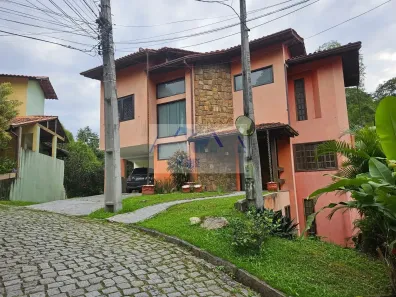 Casa de Condomínio com 4 Quartos à venda, 300m² no Badu, Niterói