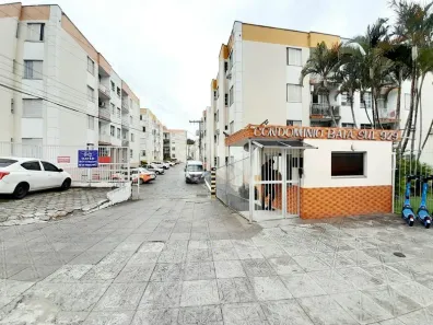 Apartamento com 2 Quartos para alugar, 64m² no Abraão, Florianópolis